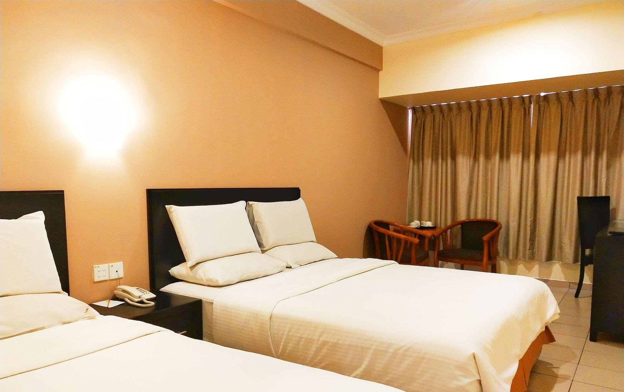 Megah D'Aru Hotel Kota Kinabalu Exterior foto