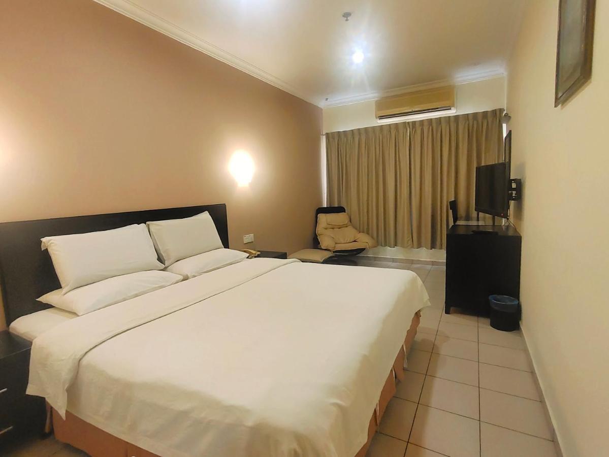 Megah D'Aru Hotel Kota Kinabalu Exterior foto